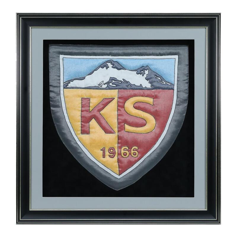 HAND CRAFTED KAYSERİSPOR COMBAT UNDER TULLE EMBROIDERY TECHNIQUE PAINTING 73*70 cm - 5851 - 1